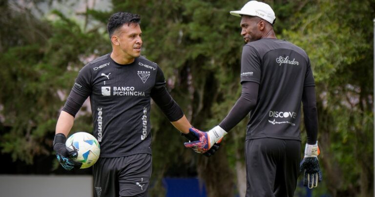 Gonzalo Valle volverá a ser titular en lugar de Alexander Domínguez: “No me gusta…”