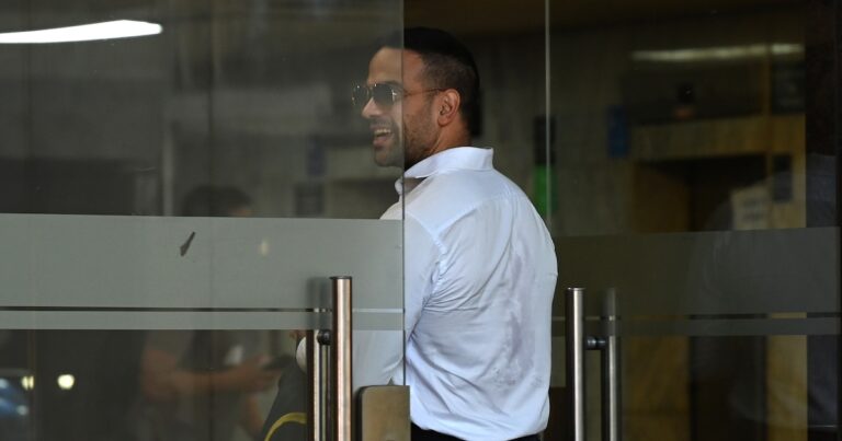 El psicólogo imputado por la muerte de Maradona pidió declarar este jueves en el juicio: qué condición puso