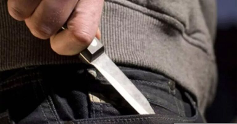 Mató al amante de su mujer al encontrarlos teniendo sexo