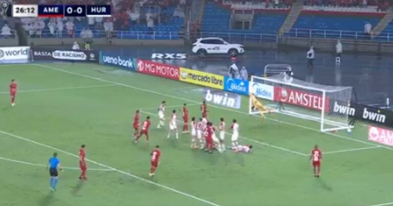 Video: increíble atajada de Hernán Galíndez a Juanfer Quintero por la Copa Sudamericana