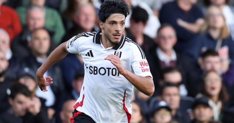 ¡Oficial! Raúl Jiménez renovó su contrato con el Fulham hasta 2026