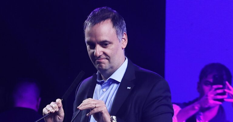 Se confirmó que el gobierno apuró anuncios para favorecer a Adorni