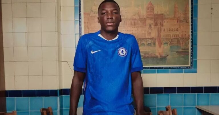 Con Moisés Caicedo de modelo: cuánto sale y qué detalles tiene la nueva camiseta del Chelsea