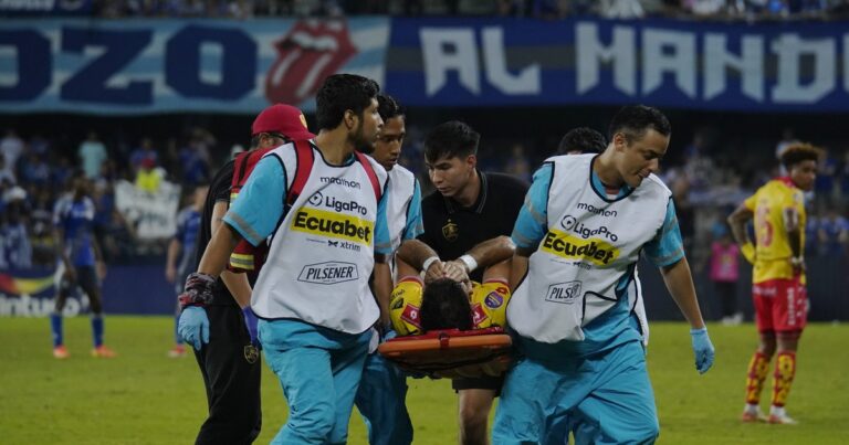 El sentido mensaje de Thiago Serpa luego de su grave lesión ante Emelec: “Duele, pero…”