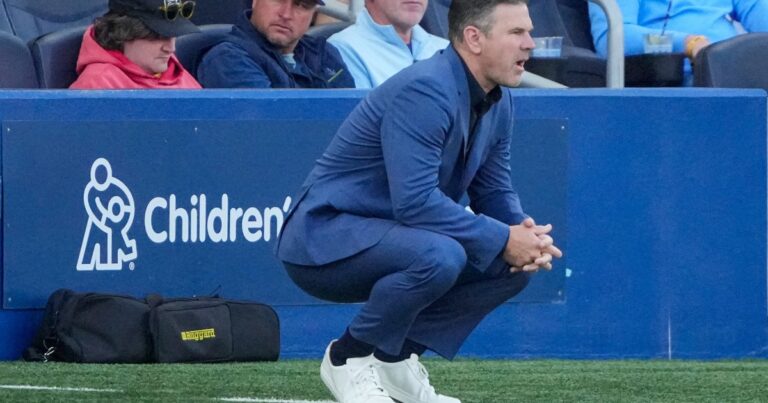 Greg Vanney sigue al mando: LA Galaxy renueva su contrato pese a los malos resultados en la MLS