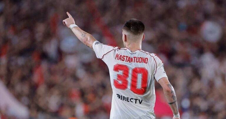 “El pendejo está en el aire”: los elogios del arquero de Independiente del Valle a Mastantuono