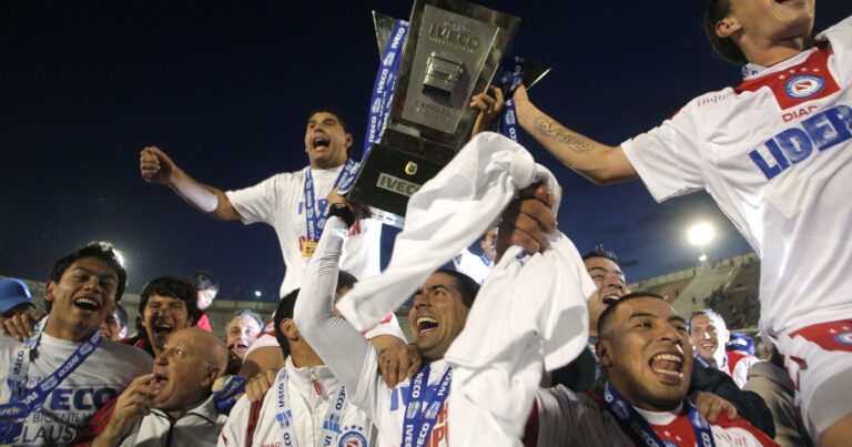 A 15 años de Argentinos campeón del Clausura: grato recuerdo y similitudes con el equipo actual que va por otro título