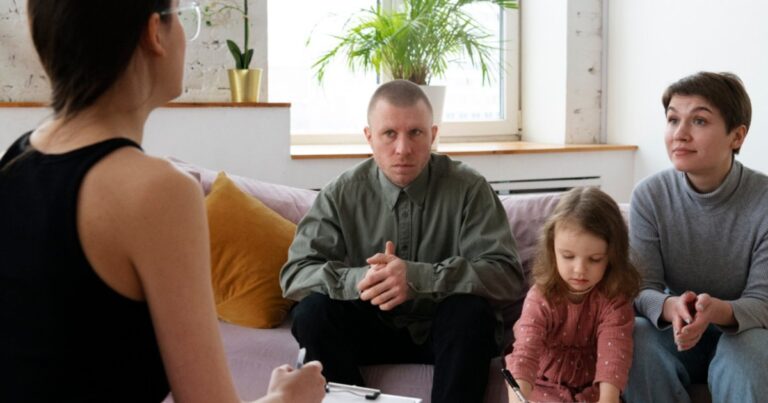 Fortalecer lazos, restaurar vínculos: el espacio gratuito de UCASAL que acompaña a las familias