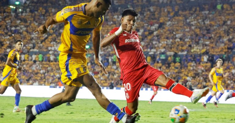 Las alineaciones para Toluca vs. Tigres UANL, por las semifinales del Clausura 2025