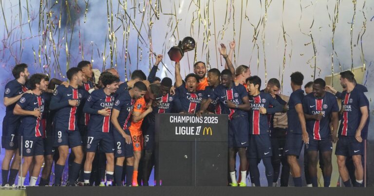 Willian Pacho levantó la Ligue 1: ¿qué otros trofeos puede conseguir en el cierre de la temporada?