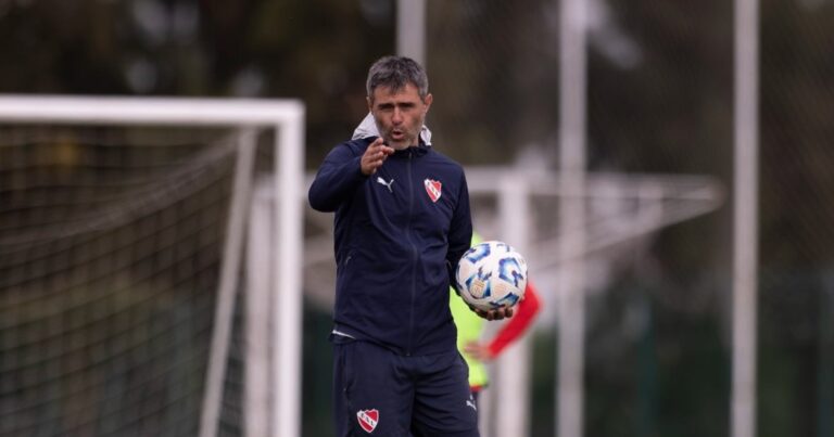 Vaccari tiene a 10 de 11: cuál es la única duda en Independiente para enfrentar a Boca