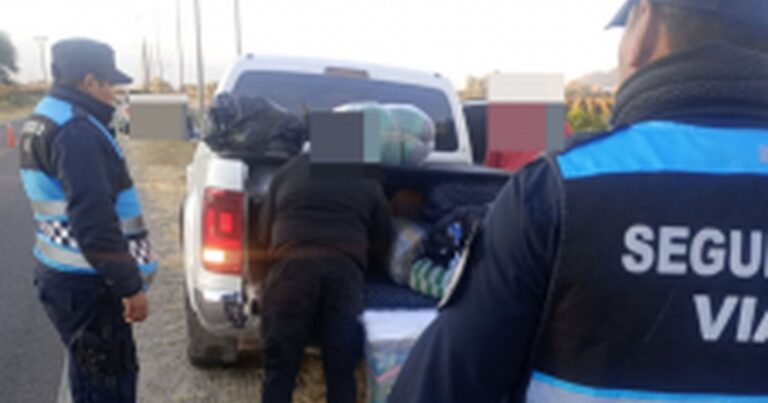 Nuevo golpe al contrabando: incautan ropa ilegal en operativo de Seguridad Vial en Cafayate