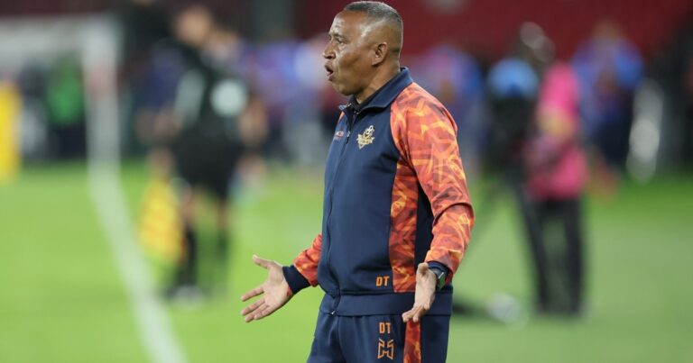 Juan Carlos León sacó pecho por el empate vs Liga de Quito: “Libertad no sale a esconderse”