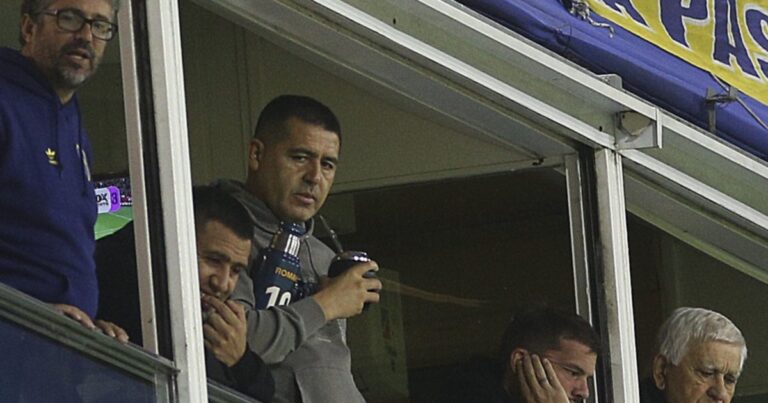 La gestión de Riquelme en Boca, bajo la lupa: de la promesa romántica al peor momento dirigencial en años