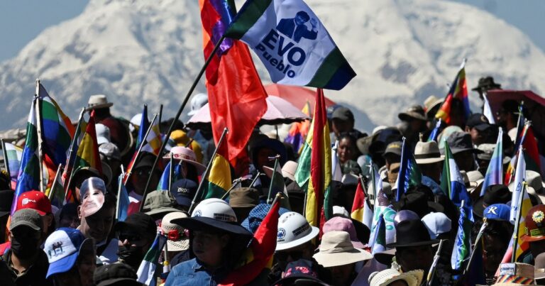 Los seguidores de Evo Morales iniciaron una “lucha social” para conseguir la habilitación de su candidatura en las elecciones