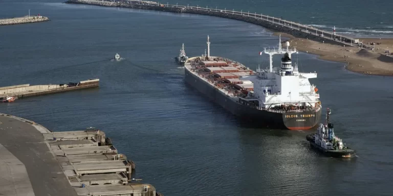 El superávit comercial cayó a US$204 millones en abril, el segundo más bajo desde diciembre
