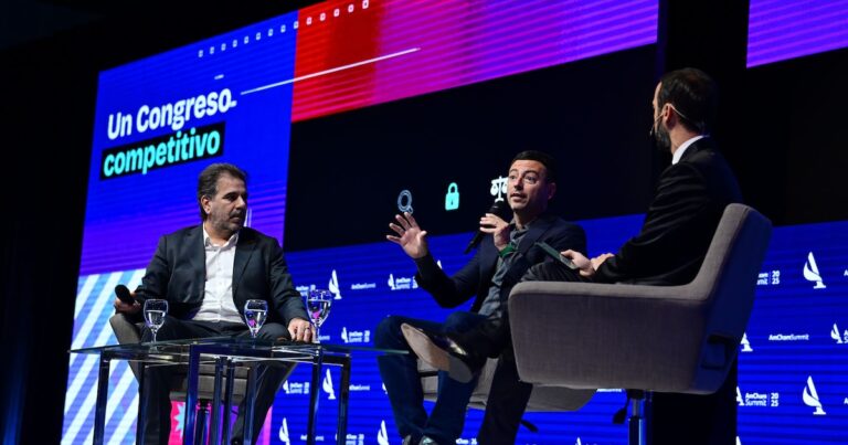 Opositores dialoguistas apoyaron el modelo de Milei de cara a octubre y crece el consenso de los empresarios