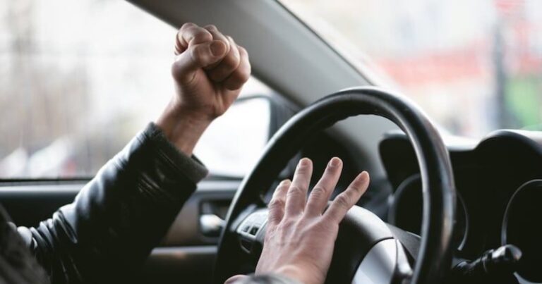 Violencia al volante y un riesgo que no deja de crecer: “Hay que bajar un cambio”