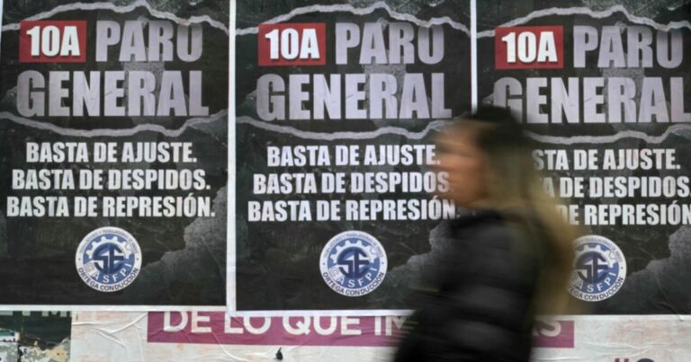 A través de un decreto, Javier Milei limita el derecho a huelga y amplía las actividades esenciales