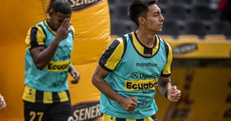 La joya de Barcelona que Beccacece citó a la Selección de Ecuador