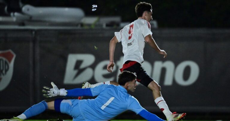 River le gana a Boca en el Súper de Reserva pero sufre