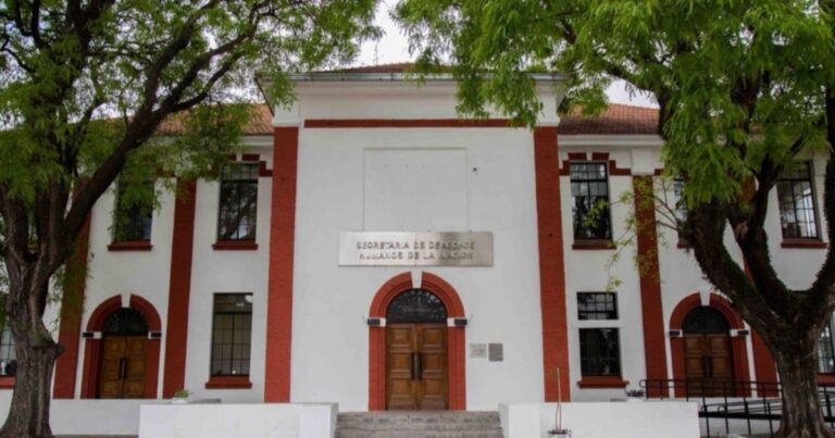 La secretaría de Derechos Humanos pasó a ser subsecretaría y se anunció recortes del 30% del personal