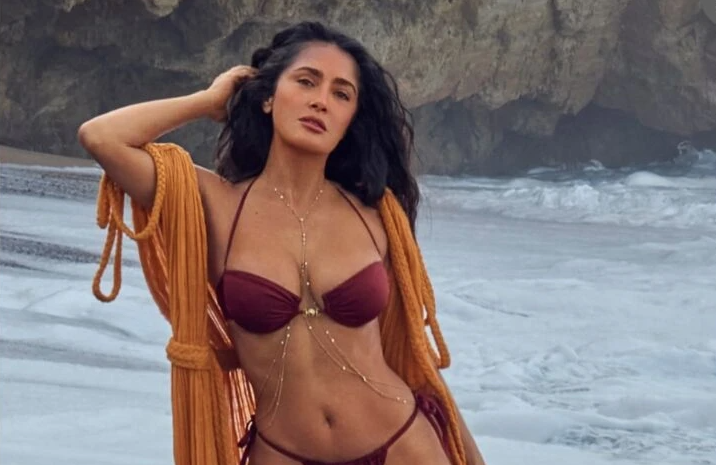 Salma Hayek posó casi sin ropa a los 58 años y sus fotos son furor en todo el mundo