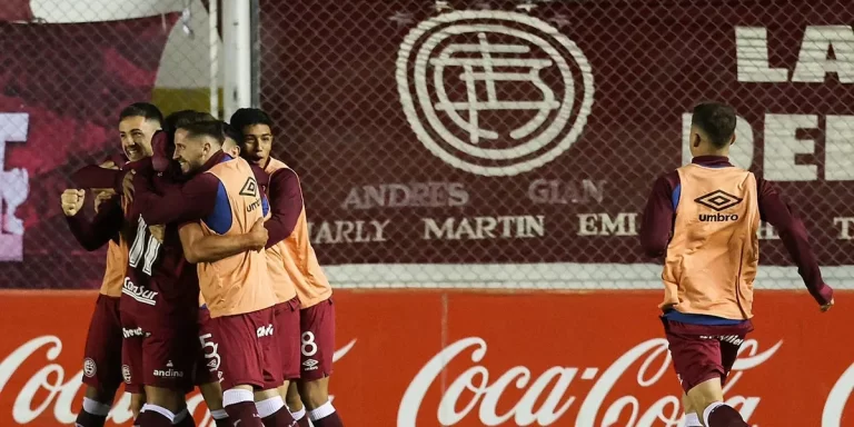 Lanús le ganó a Vélez y avanzó a octavos de final de la Copa Argentina