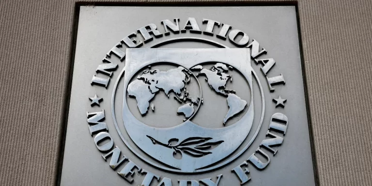 La reacción del FMI a los anuncios económicos del Gobierno: “Seguimos de cerca el asunto”