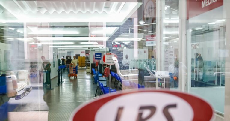 VIDEO. Docentes rechazan el traspaso de jubilados del IPS al PAMI: “Es inconstitucional y un atropello a los trabajadores”