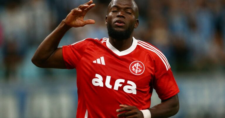 ¿Por qué Enner Valencia no jugó en el Internacional de Porto Alegre por la Copa de Brasil? :: Olé Ecuador