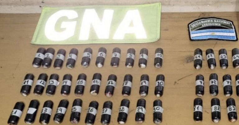 Salió de Salta con un centenar de cápsulas en el cuerpo