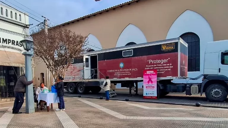 Mamografías y Papanicolaou en el hospital de Chicoana