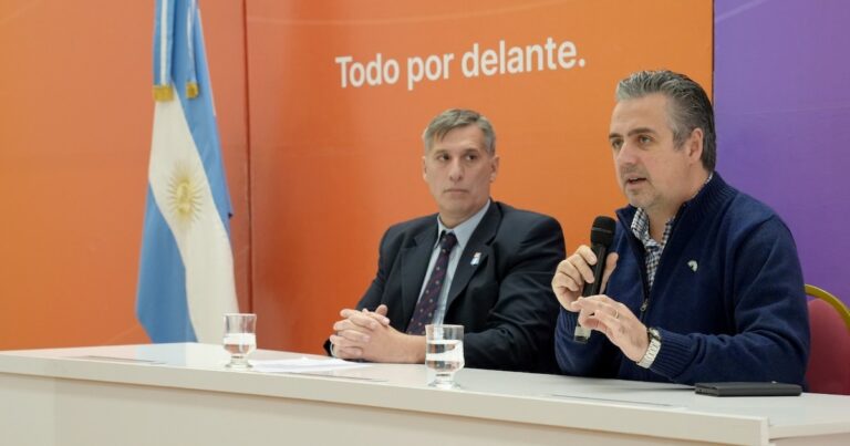 Santa Fe apoyó las medidas para los dólares “del colchón” y las enfocó en su lucha contra el narcotráfico