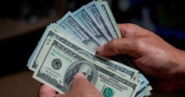 Cómo se va a poder usar la plata del colchón para pagos en el supermercado, compra de autos y otros fines