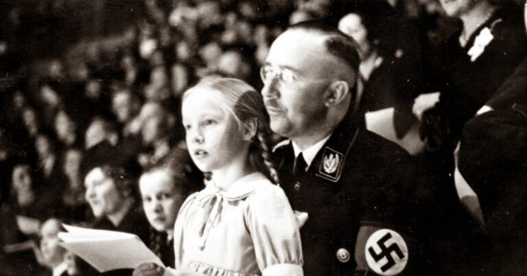 Heinrich Himmler, el nazi que estaba destinado a ser el sucesor de Hitler y se suicidó tras ser acusado de traidor