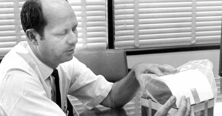 Ed Smylie confiaba tanto en la cinta adhesiva que la usó para arreglar el Apollo 13: así salvó la vida de tres astronautas