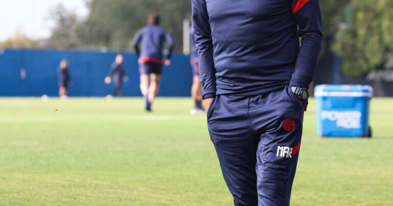 ¿Qué pasa en San Lorenzo mientras en Boca dicen que arreglaron con Russo?