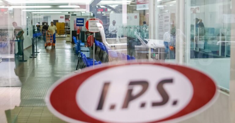 Senadores revisan el proyecto que excluye a jubilados del IPS