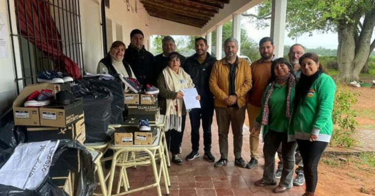 Zapatillas para 800 alumnos de El Galpón