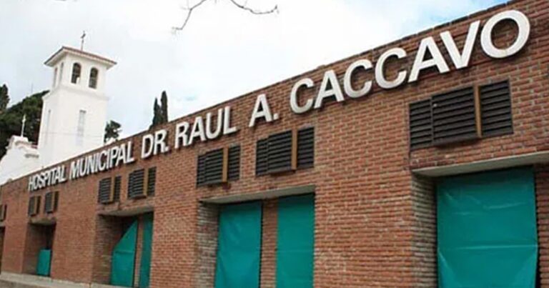 Le contó a una influencer que quería matarse con su hija: dejó el gas abierto, su beba murió y ella quedó internada