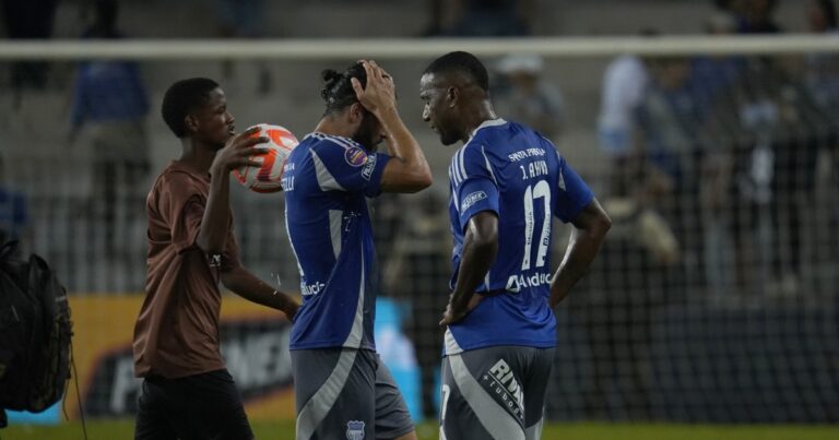 Más rumores del mercado de Emelec: desde Uruguay relevaron que el Bombillo va por un delantero y un volante