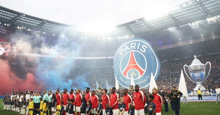 Con triplete de Willian Pacho: todos los ecuatorianos que levantaron un título en el exterior en el 2025