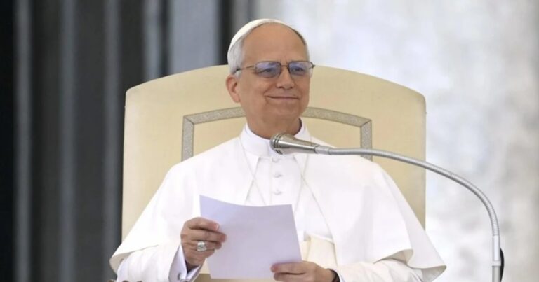 Un cardenal uruguayo confirmó que el papa León XIV vendrá a la Argentina en su primera gira latinoamericana