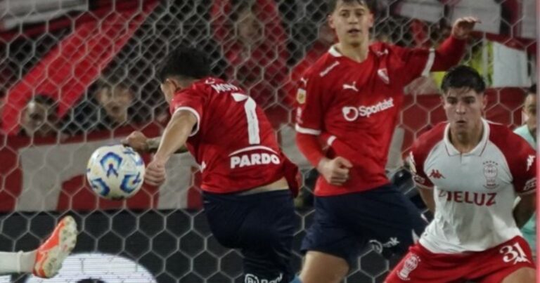 Se tomó revancha: Pellegrino, de irse mal de Independiente a eliminarlo