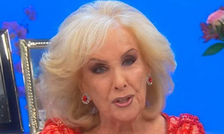 Desgarrador: el llanto de Mirtha Legrand por el que debió interrumpir su programa