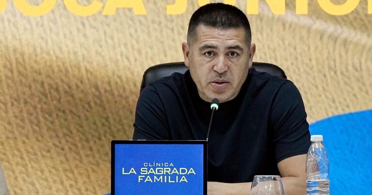 La buena noticia que le dio una de las figuras de Boca a Riquelme en medio de la definición del DT
