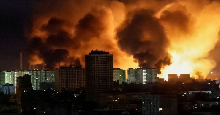 Rusia lanzó un ataque con casi 300 drones sobre Ucrania que dejó 12 muertos y múltiples heridos