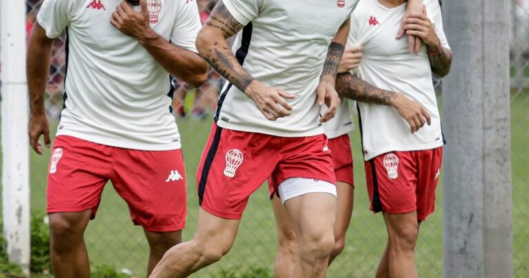 Sin descanso: Huracán se entrenó pensando en Corinthians