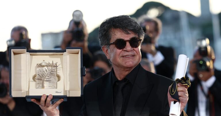 Francia celebró el triunfo del iraní Jafar Panahi en el Festival de Cannes y provocó la furia del régimen de los ayatolás